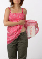 Małgorzata Markiewicz, Przemycony szept, 2009, fotografia, laminat, PCV